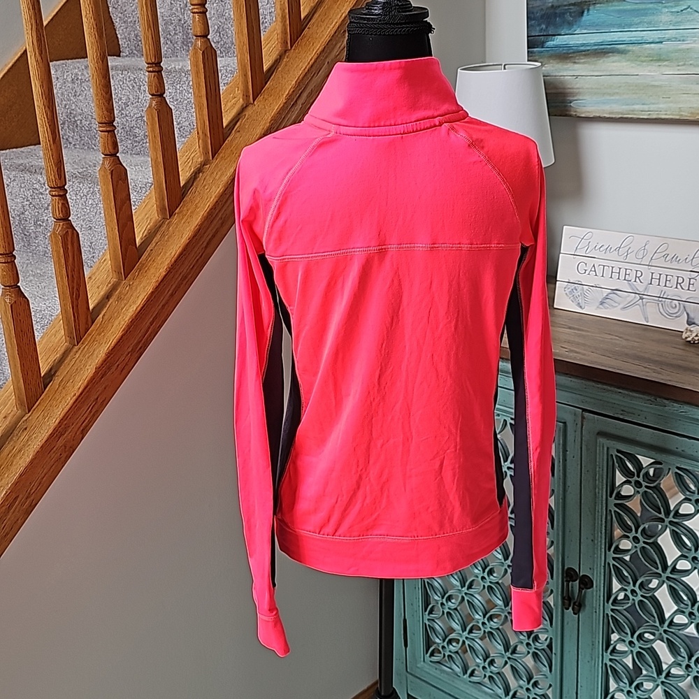 PULLOVER ATHLETIC TOP SMALL - Picture 3 of 4